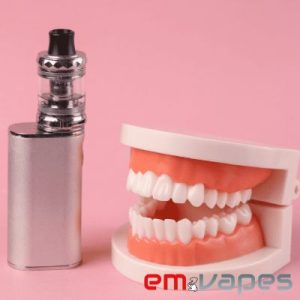 تأثیر ویپ و سیگار روی سلامت دهان و دندان